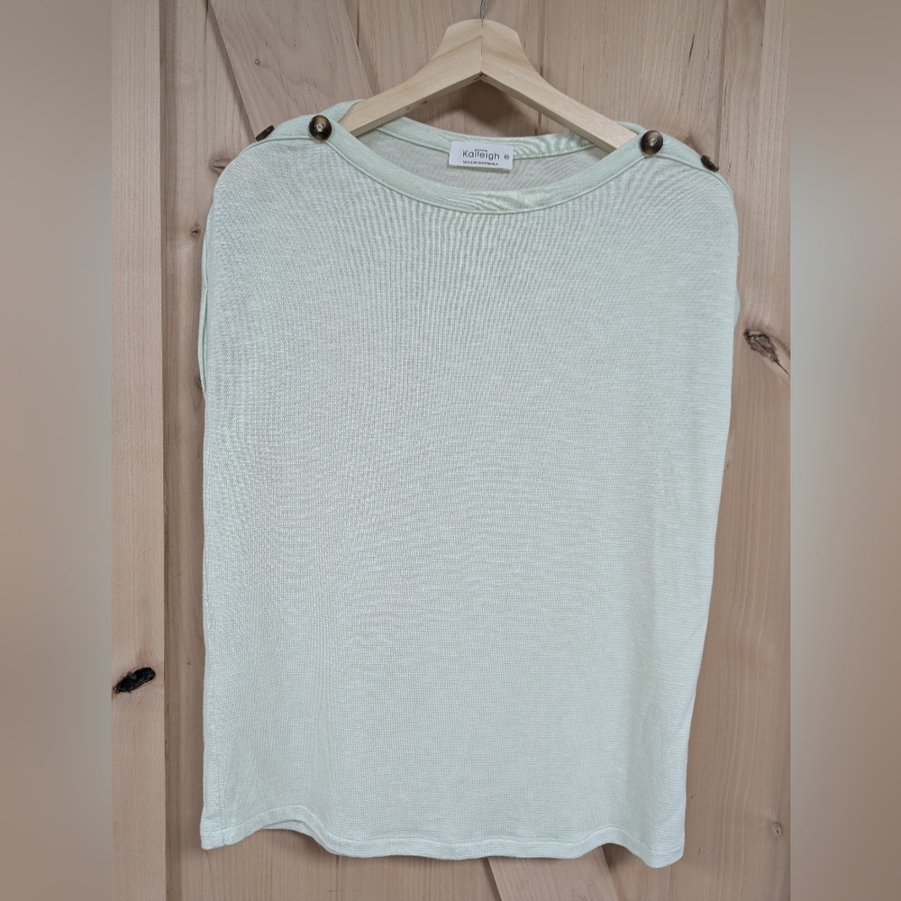 Kaileigh Women's Blouse Light Green Button Shoulder Short Sleeve Size XS